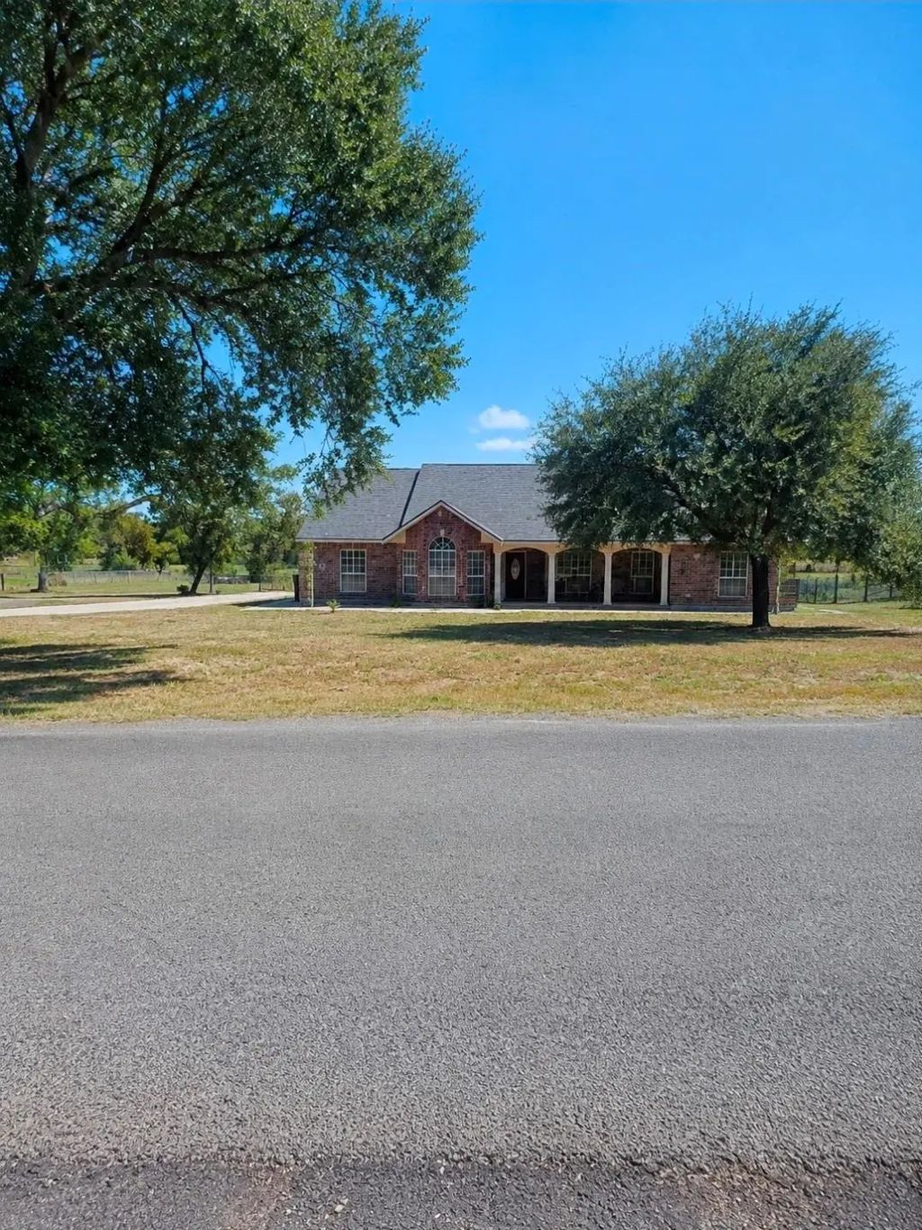 108 Deer Ridge Drive, La Vernia