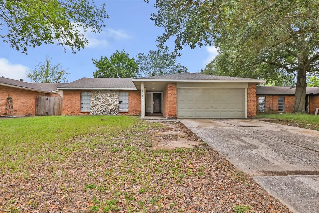8415 Apothecary Lane, Houston