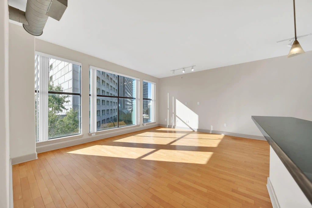 1901 Post Oak Boulevard 4105, Houston