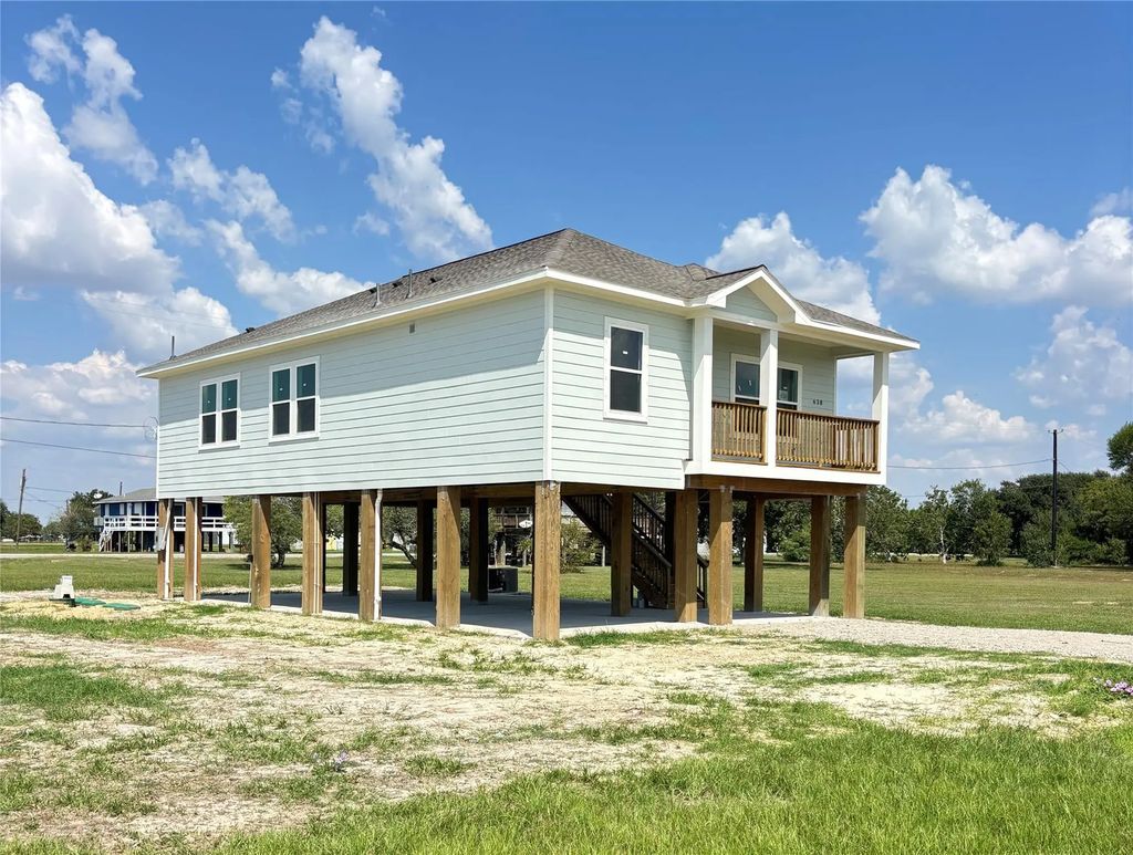 638 Swallow Drive, Palacios