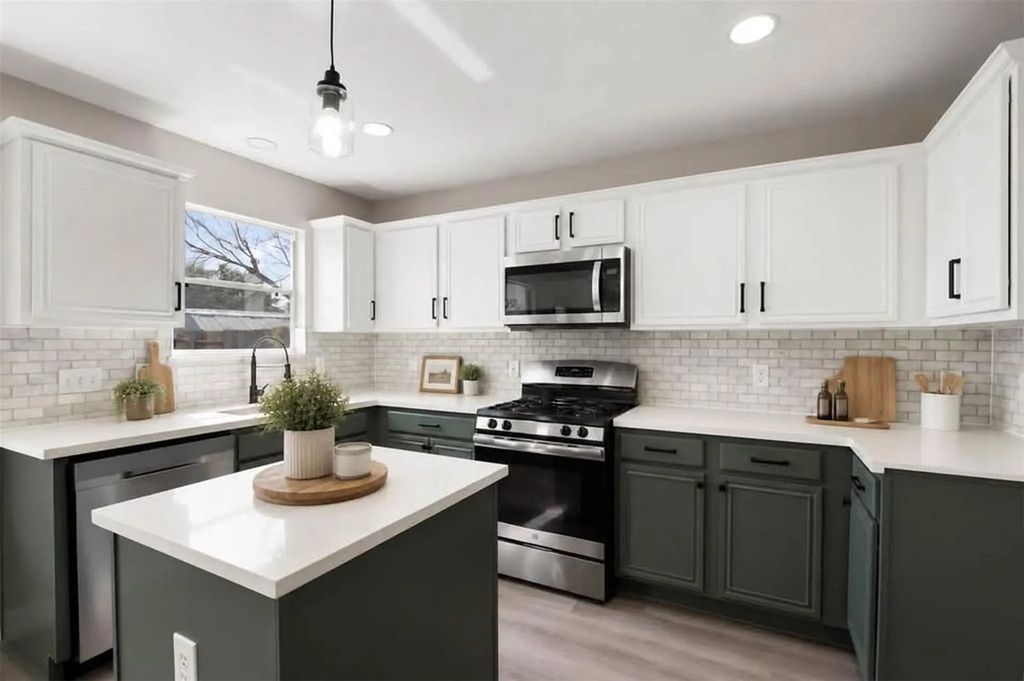 2406 Pinpoint Drive, Spring