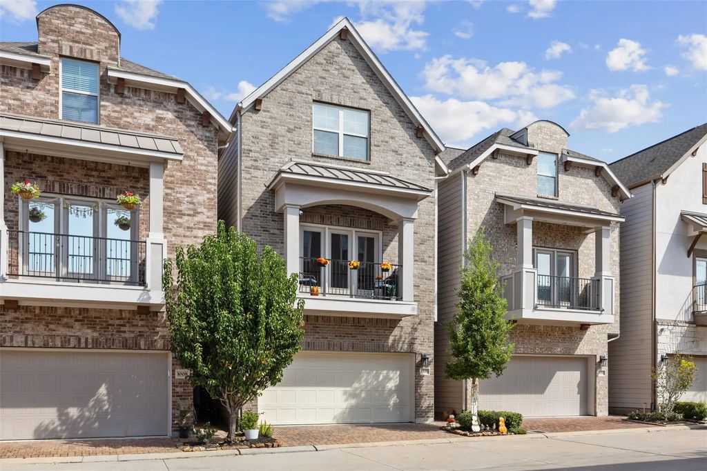 1006 Shepherd Oaks Drive, Houston