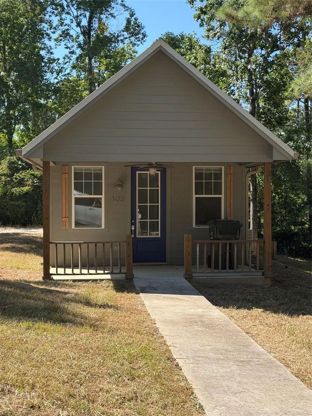 103 Susan, Woodville
