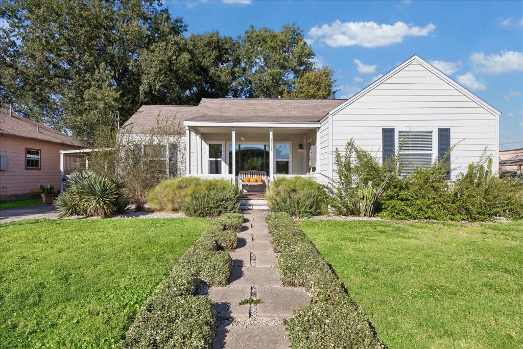 5651 Truett Street, Houston