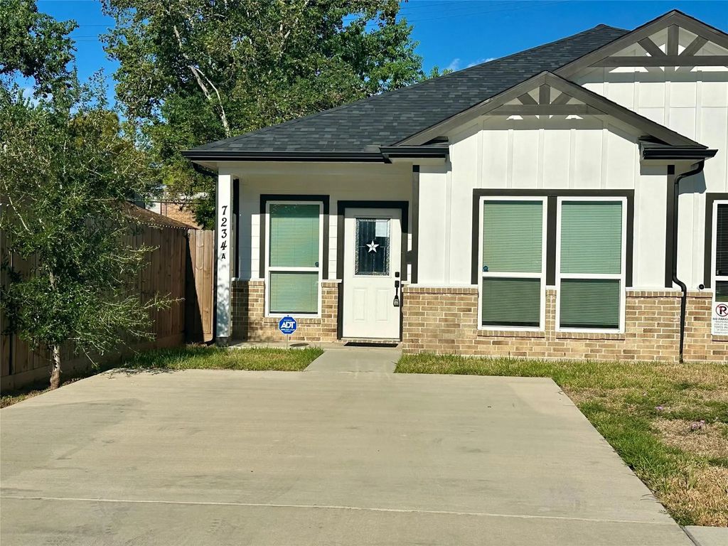 7234 Saint Augustine Street A, Houston