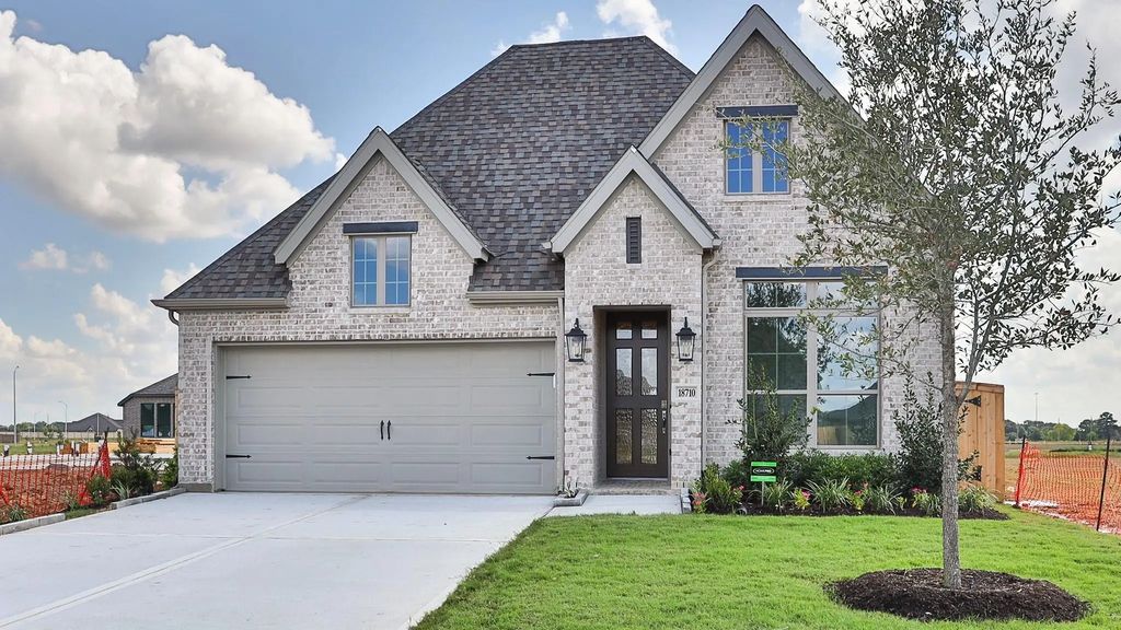 18710 Shamrock Isle Court, Hockley