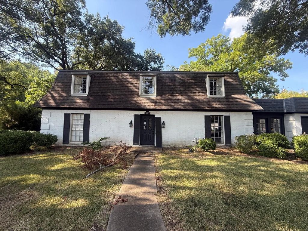 1701 Monta Street, Liberty