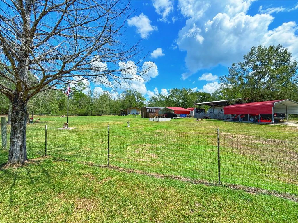 603 Oak Hallow, Lovelady