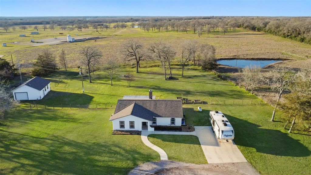 4620 Springfield Lane, Brenham