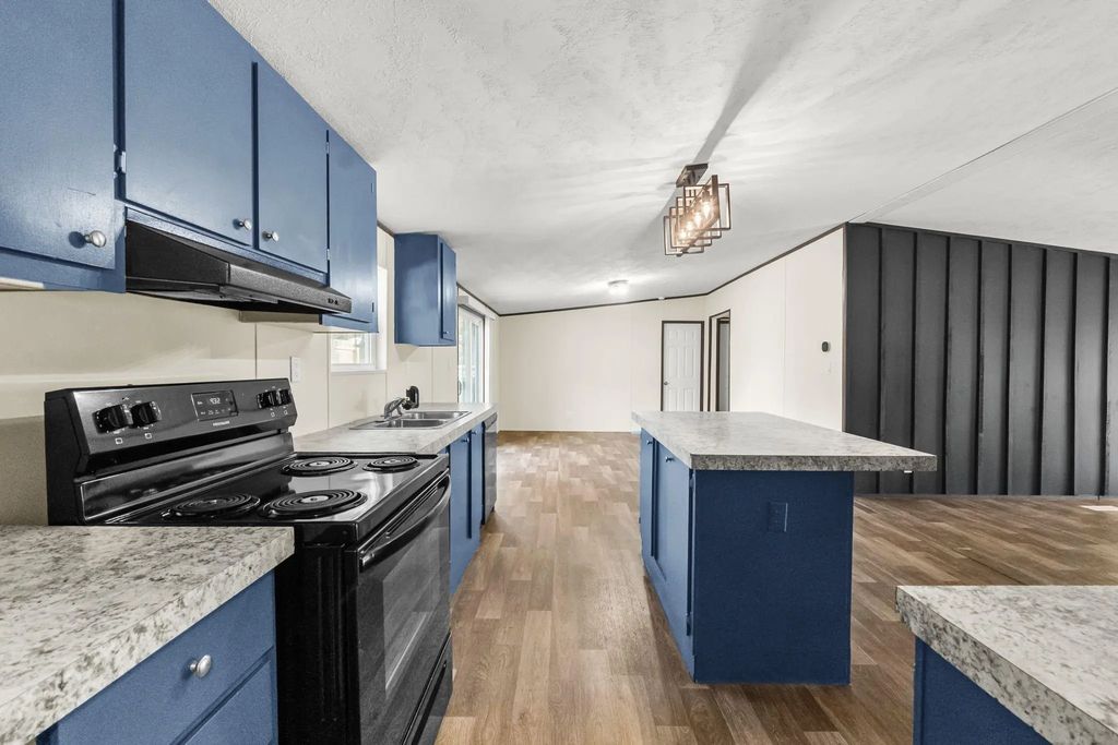 472 Antigua Drive, Point Blank