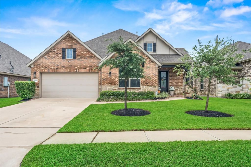 9319 Dochfour Lane, Tomball