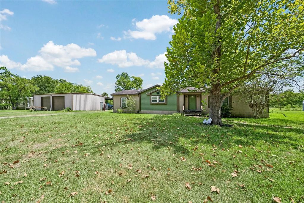 920 Crosby Dayton Road, Crosby