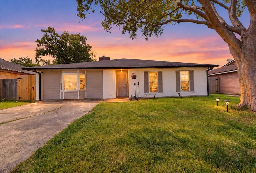 827 Dondell Street, Channelview