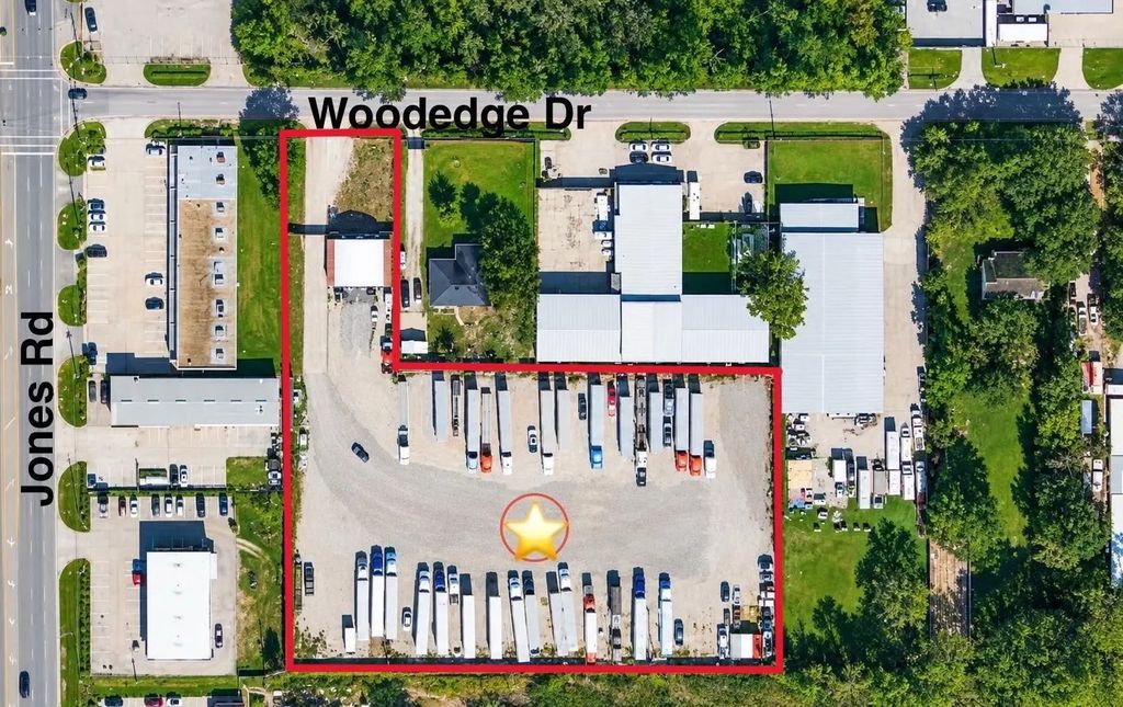 10927 Woodedge Drive, Houston