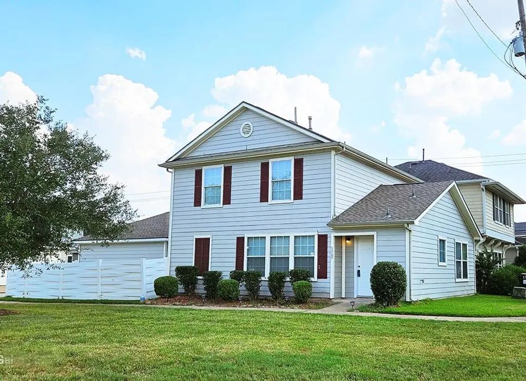 1707 Nichole Woods Drive, Houston