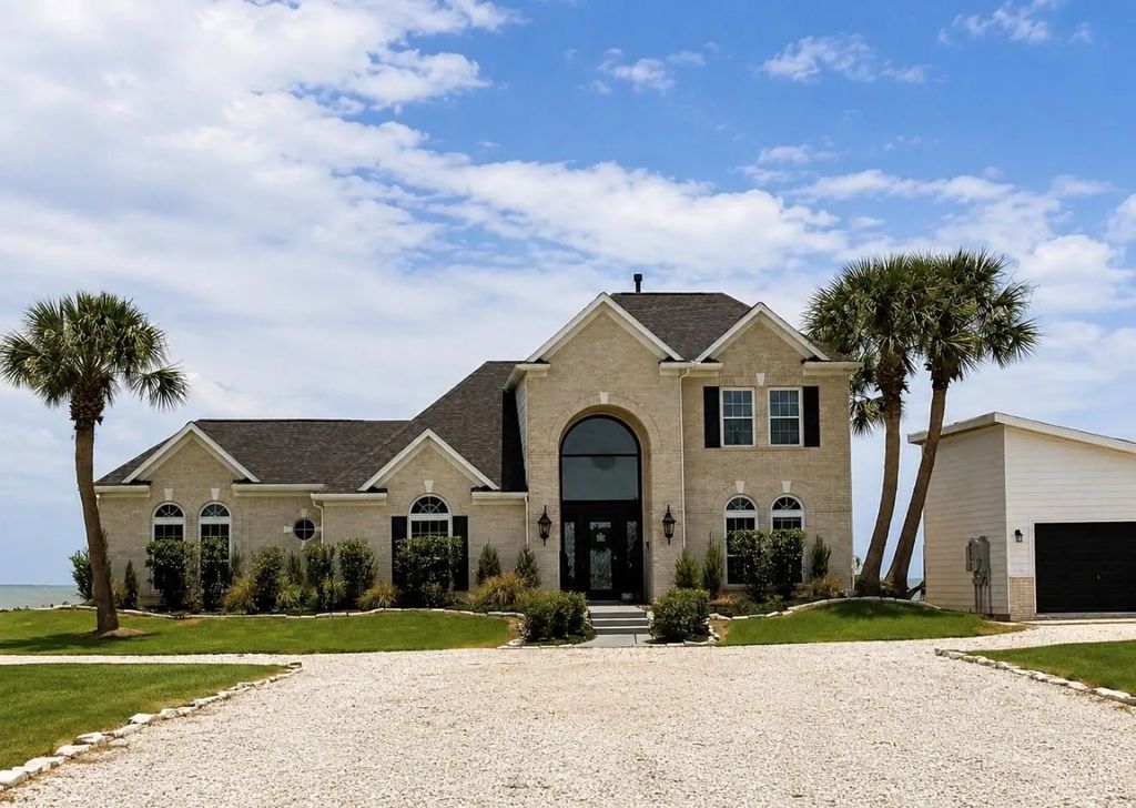 10770 Tri City Beach Rd, Beach City