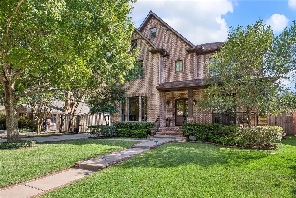 4037 Dumbarton Street, Houston