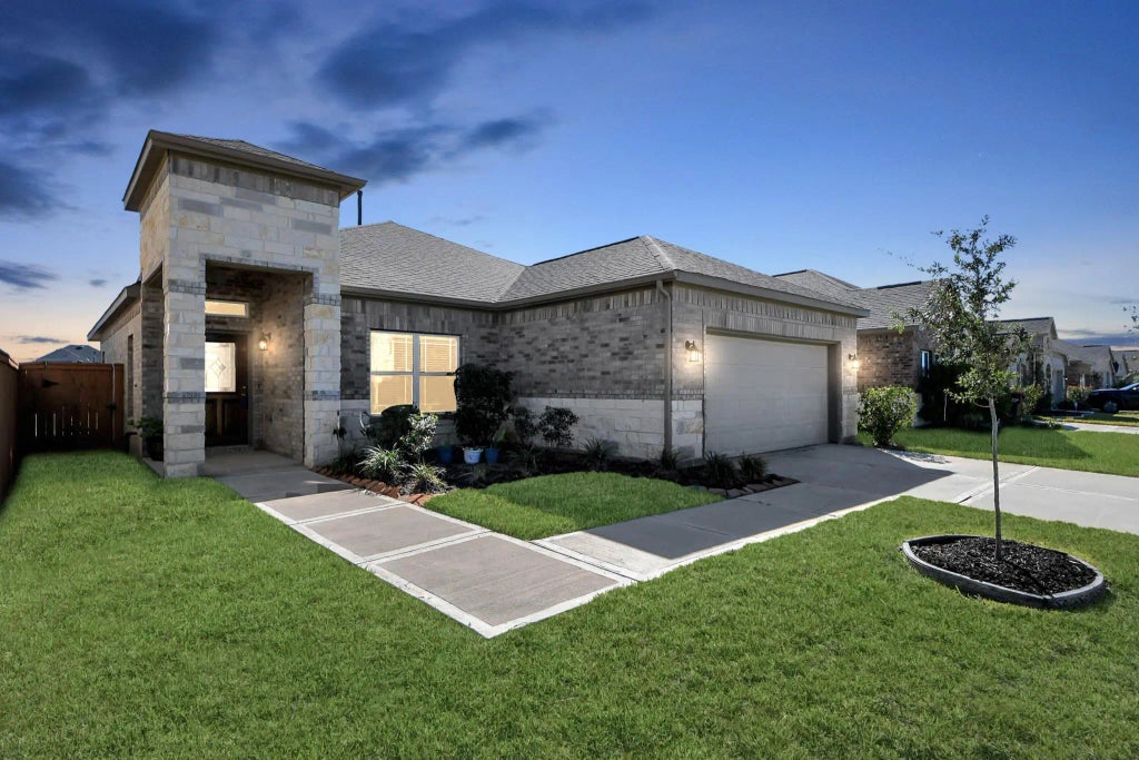 19834 Capri Shores Lane, Hockley