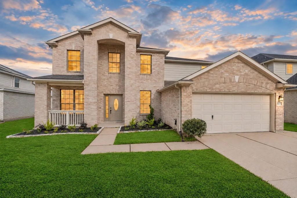 5227 Meadow Canyon Drive, Sugar Land