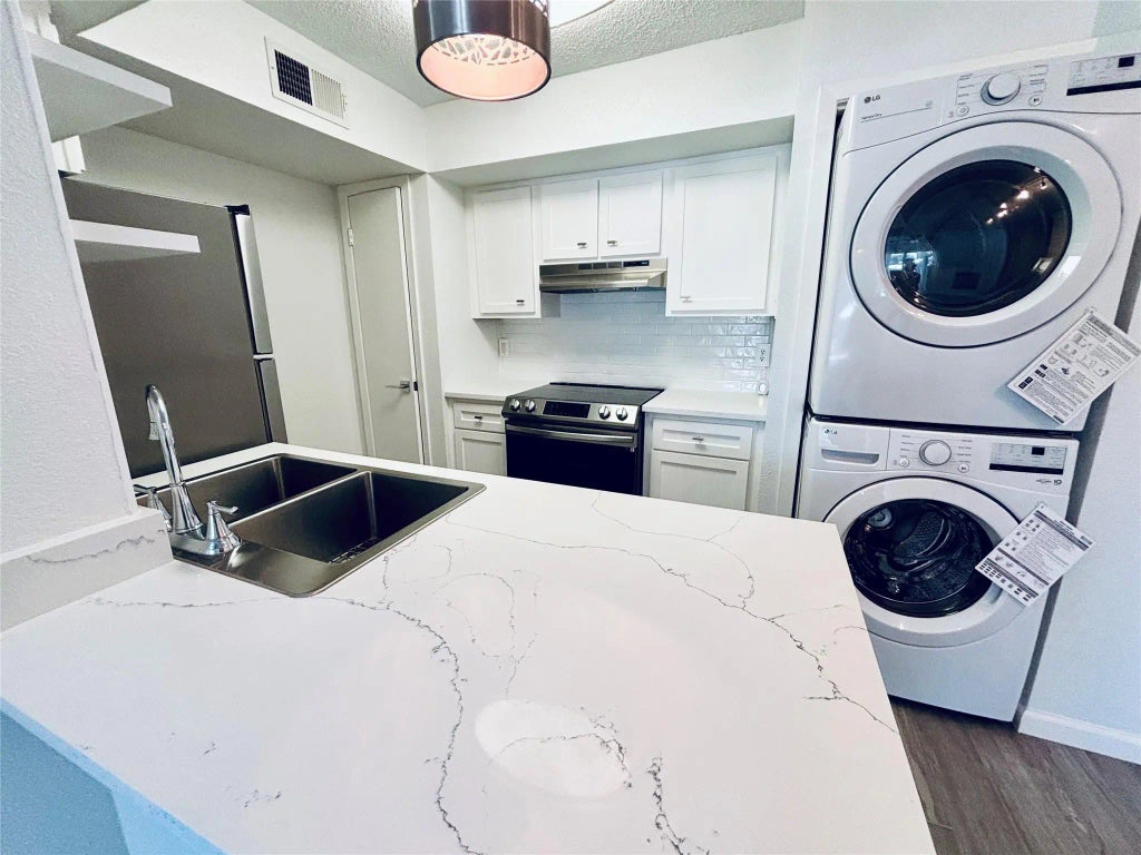 2800 Jeanetta Street 2104, Houston