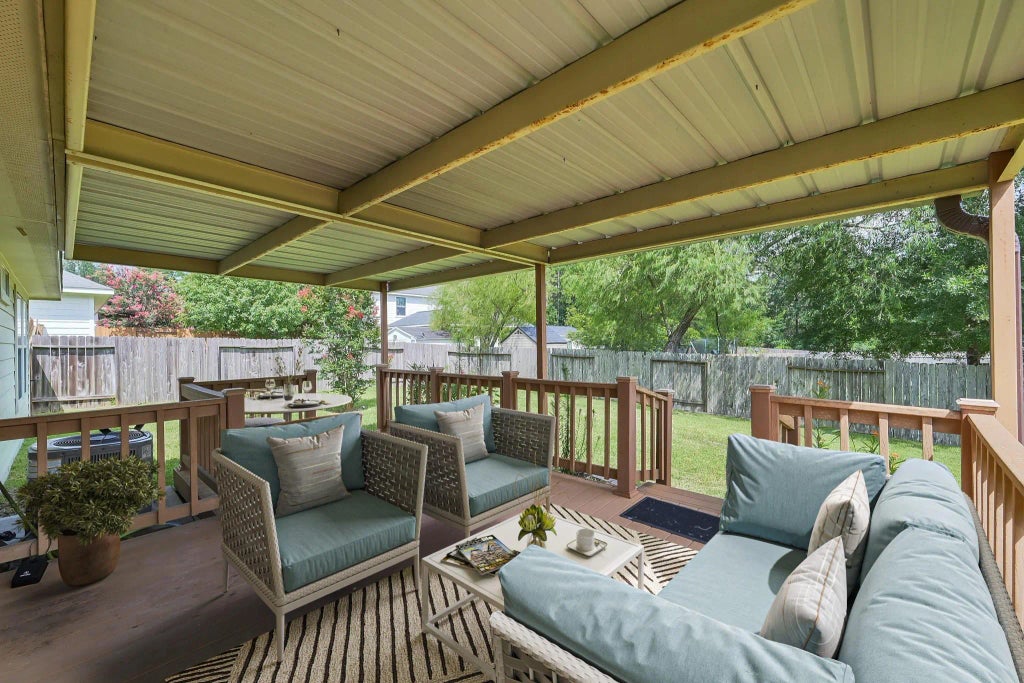 5440 N Buffalo Circle, Willis