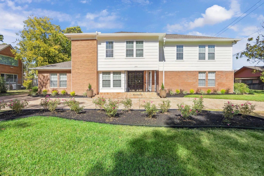 3449 N Parkwood Drive, Houston