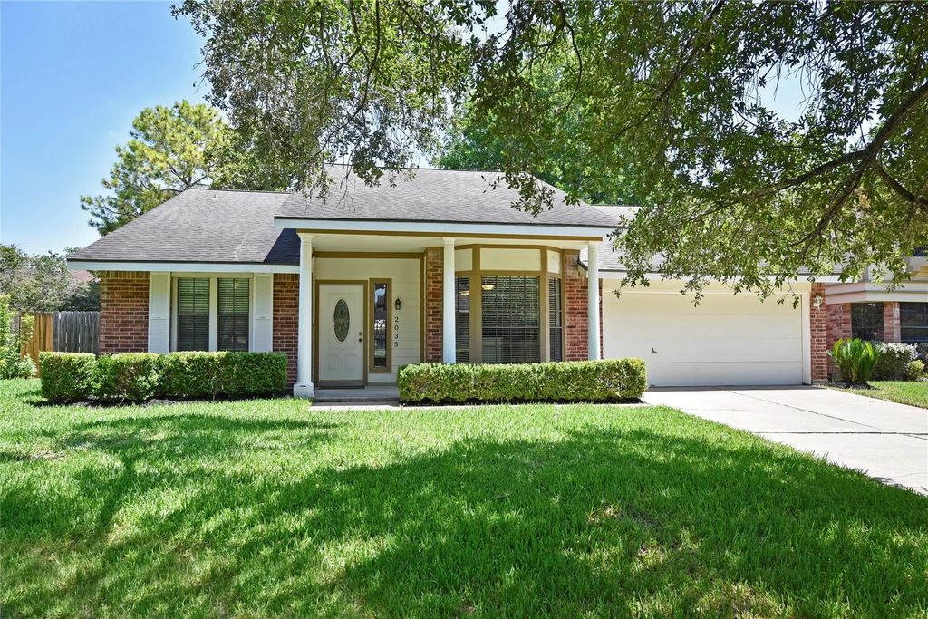 2035 Shorewood Lane, Sugar Land