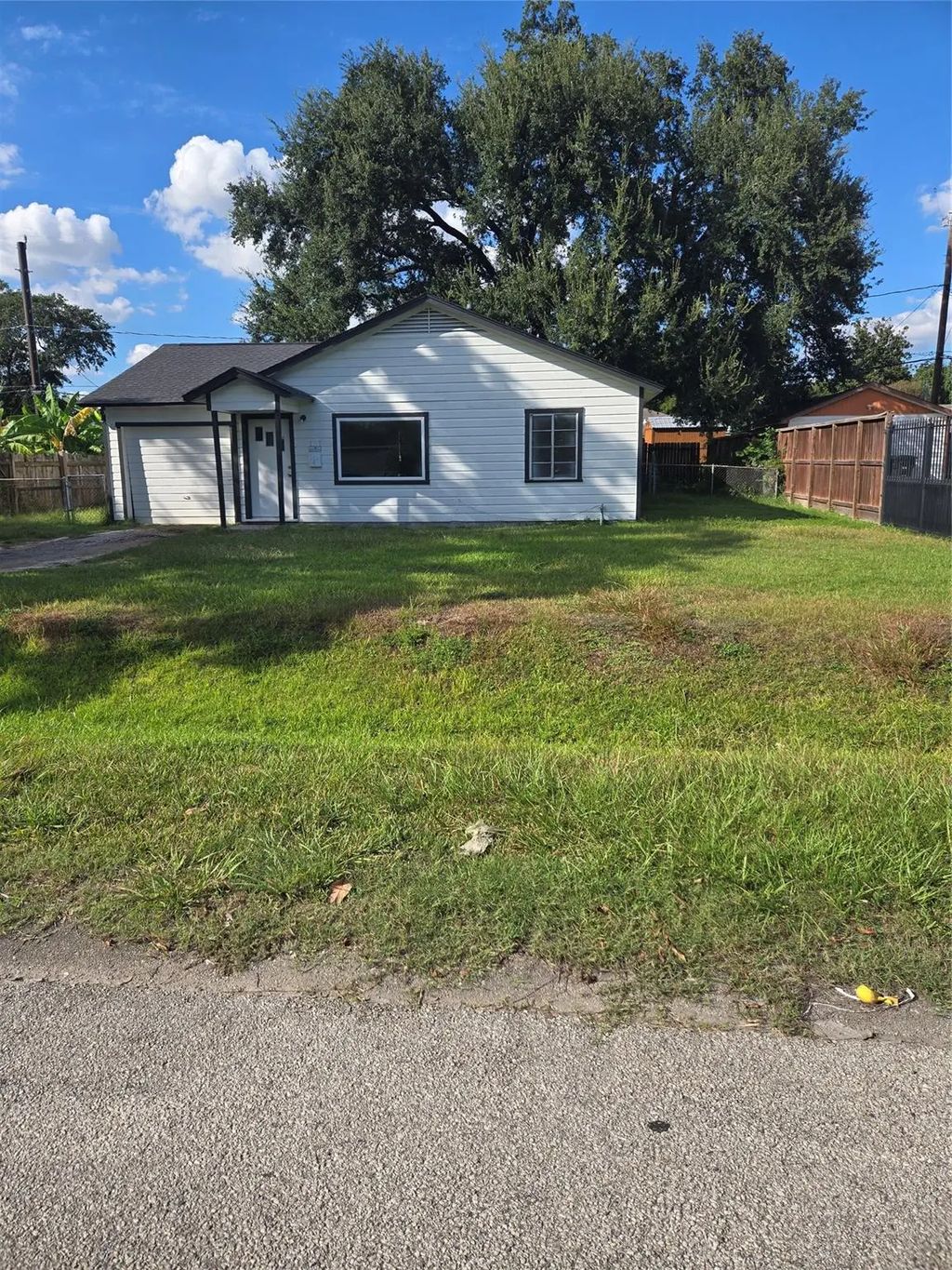 117 Treasure Drive, Houston