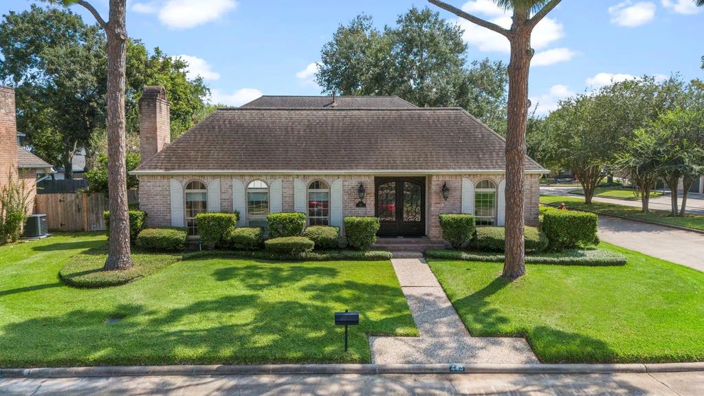 443 Fox Briar Lane, Sugar Land