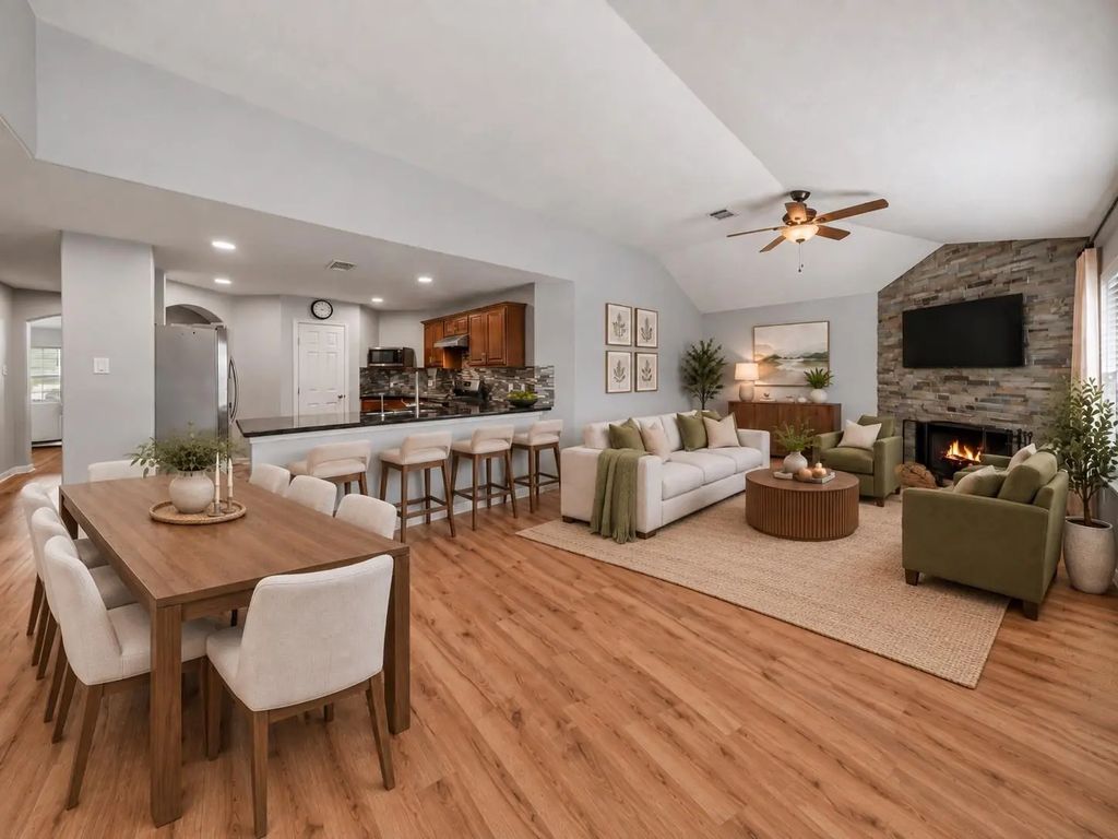 18126 Brightwood Park Lane, Richmond