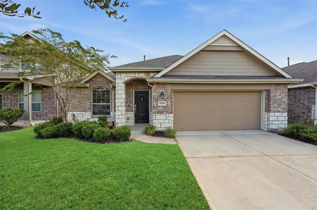9306 Victoria Valley Court, Porter