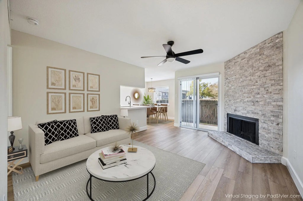 18800 Egret Bay Boulevard 907, Houston