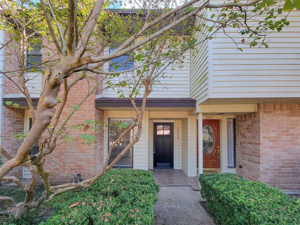 2590 Bering, Houston