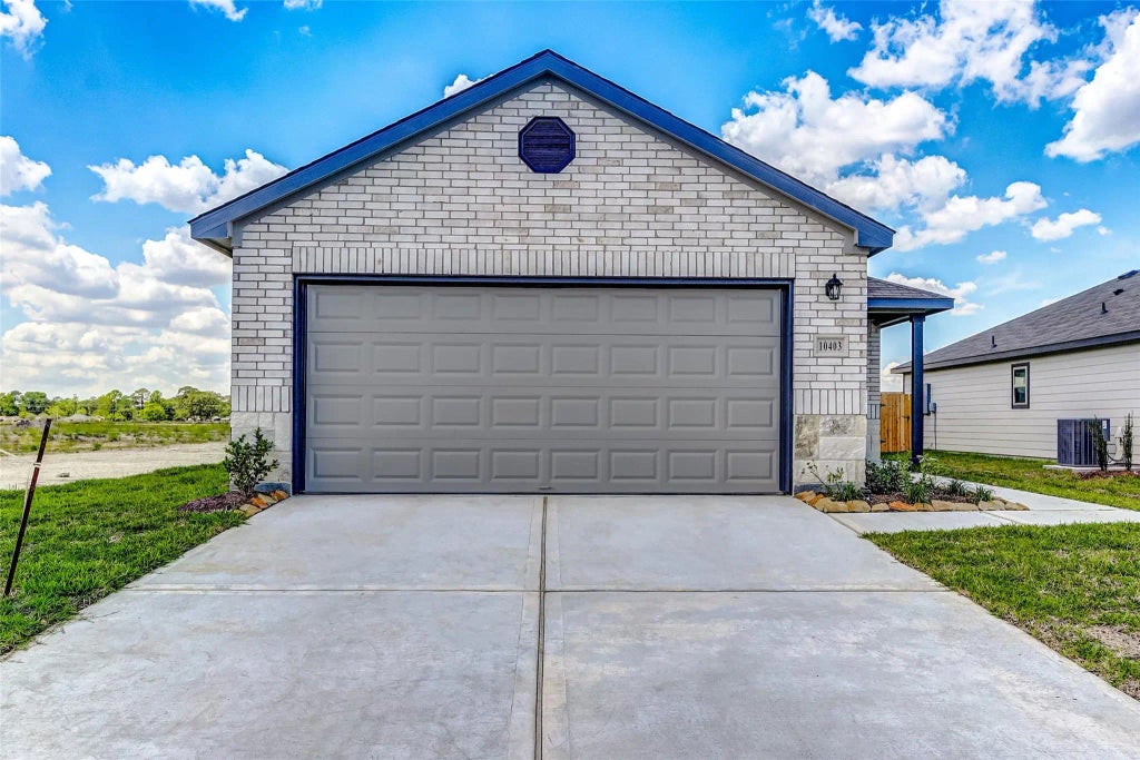 10403 Meadow Saffron Drive, Houston