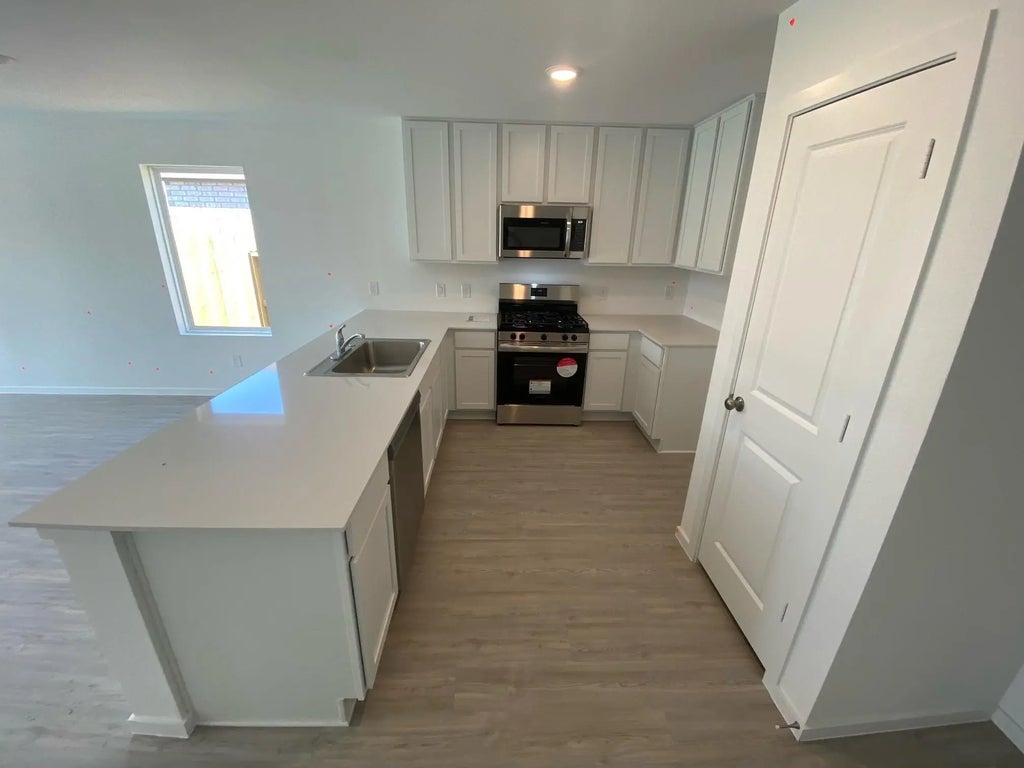 707 Amberwood Creek Drive, Crosby