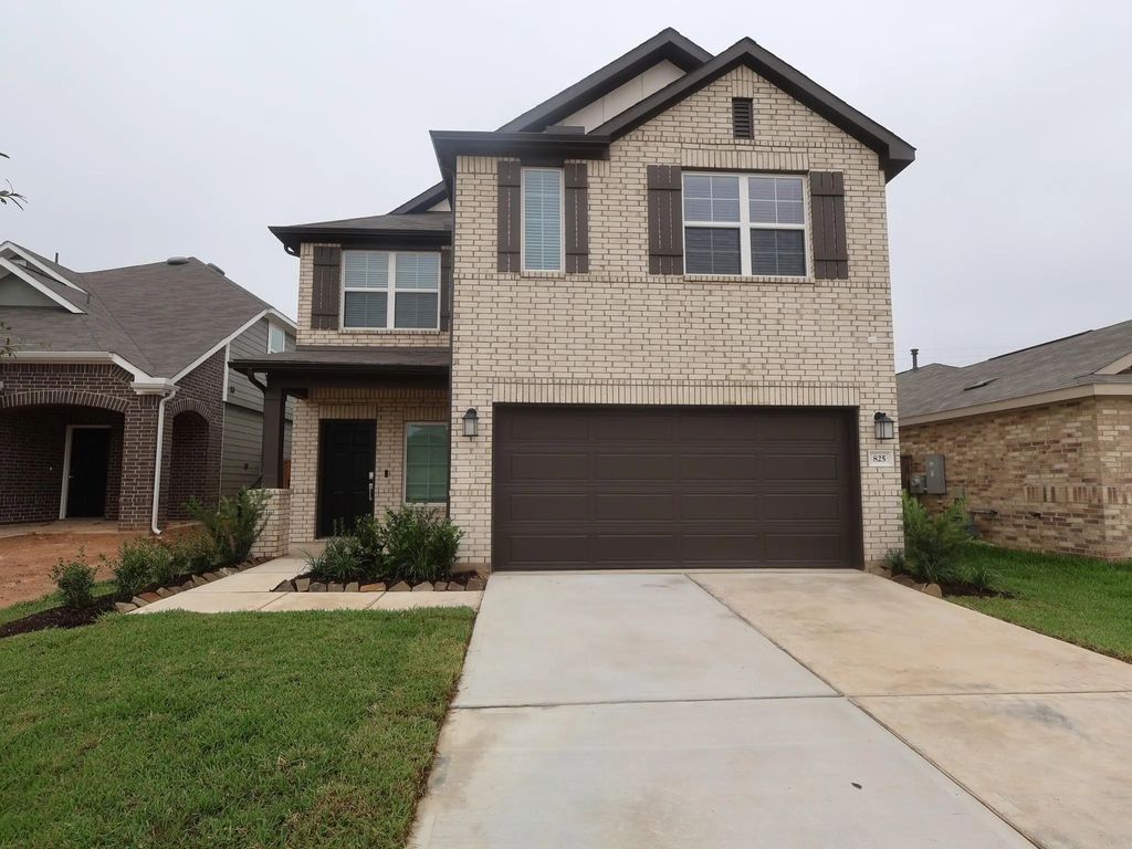 825 Village Brook Drive, Willis