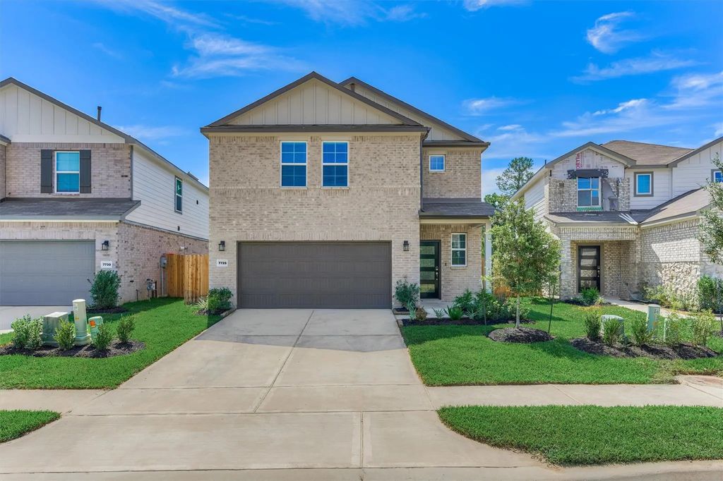 7726 Bergamot Circle, Magnolia