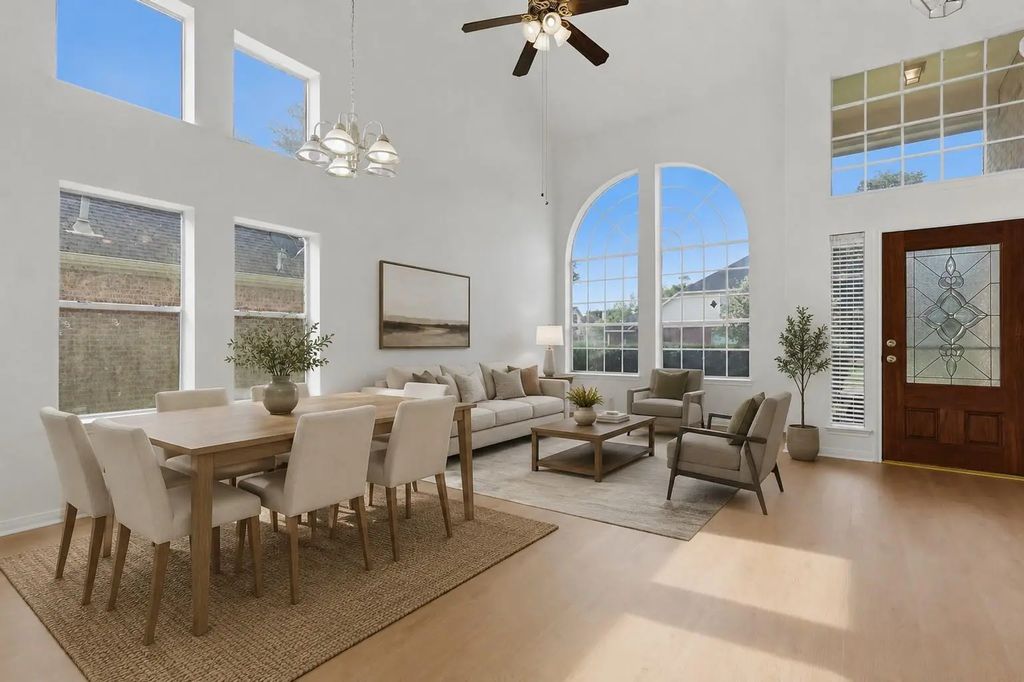 16622 Stoneside Drive, Houston