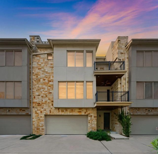 4915 Chenevert Street, Houston