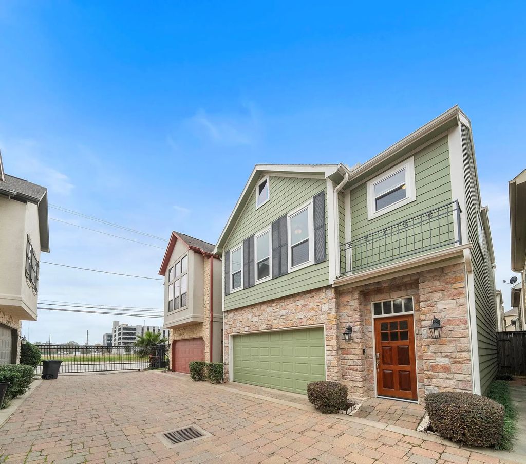 2927 Clinton Drive, Houston