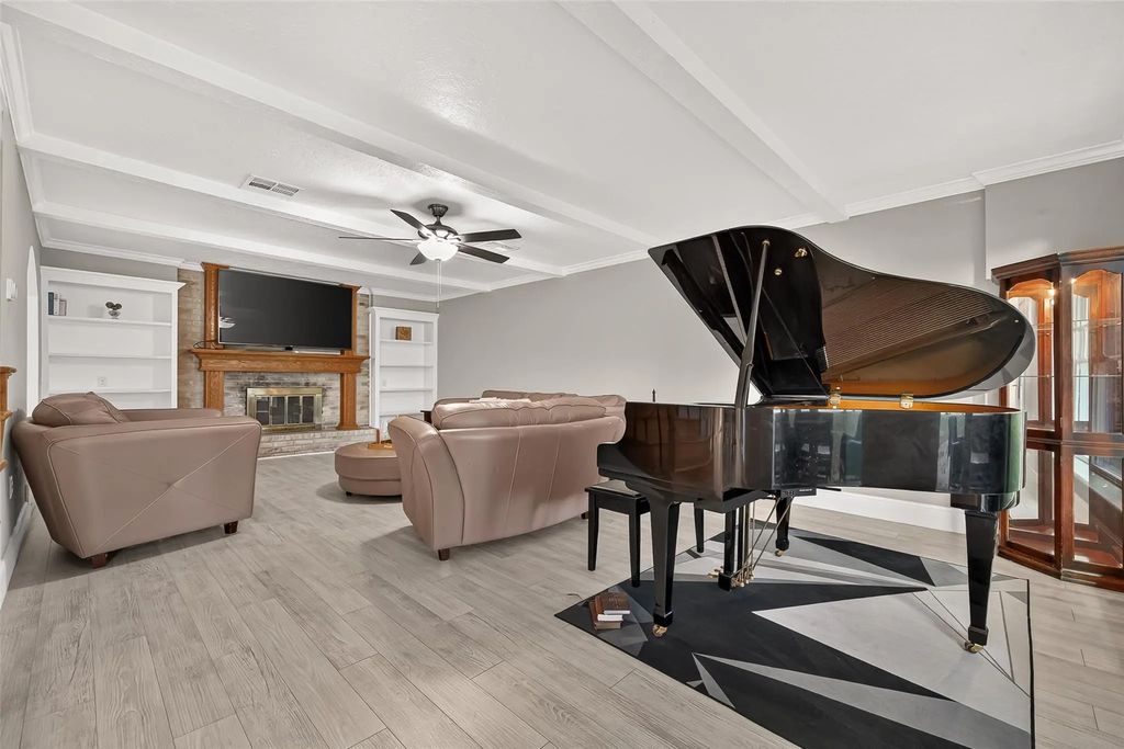 5507 Arncliffe Drive, Houston