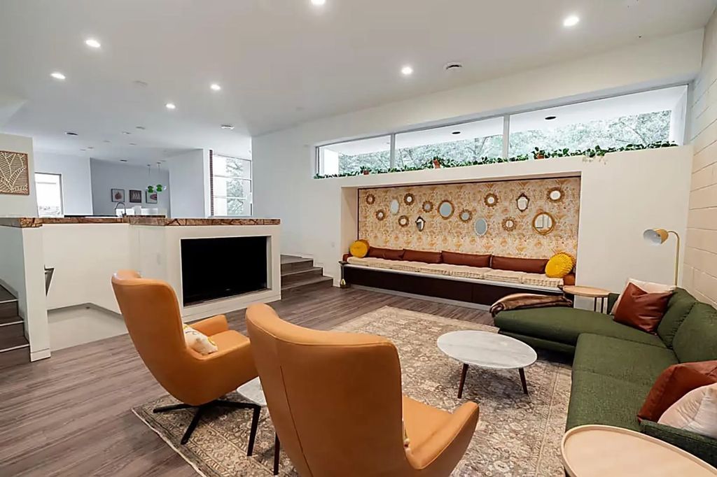 4904 S Shepherd Drive, Houston