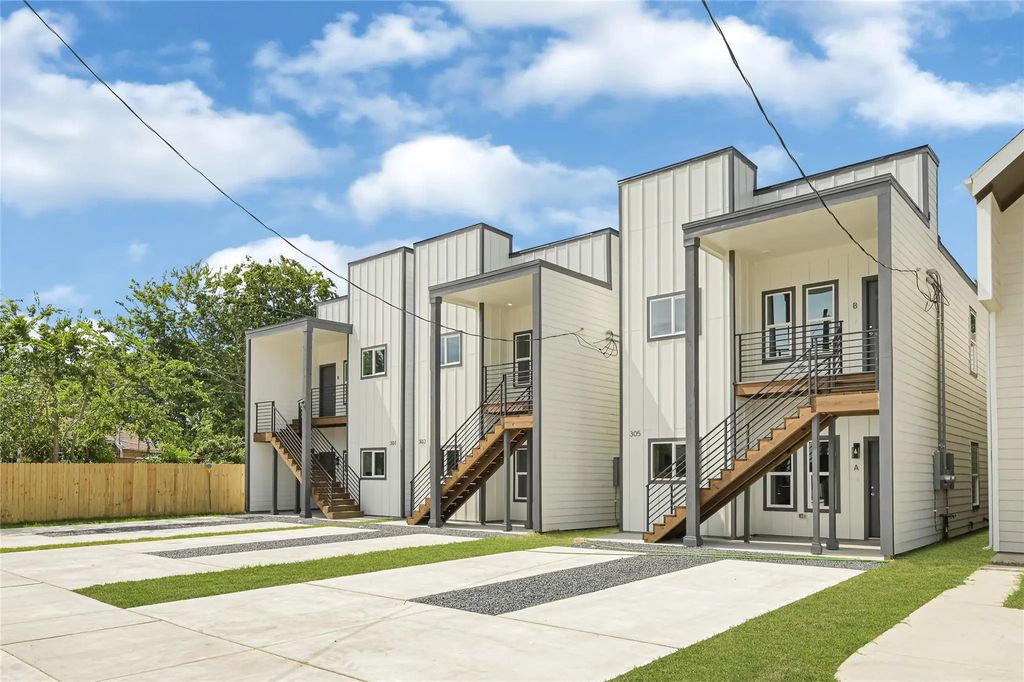 302 & 304 Bolden Street, Houston