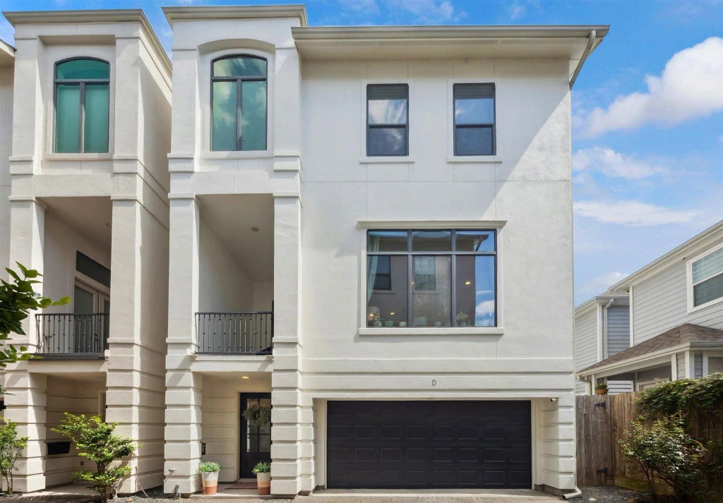 5729 Larkin Street D, Houston