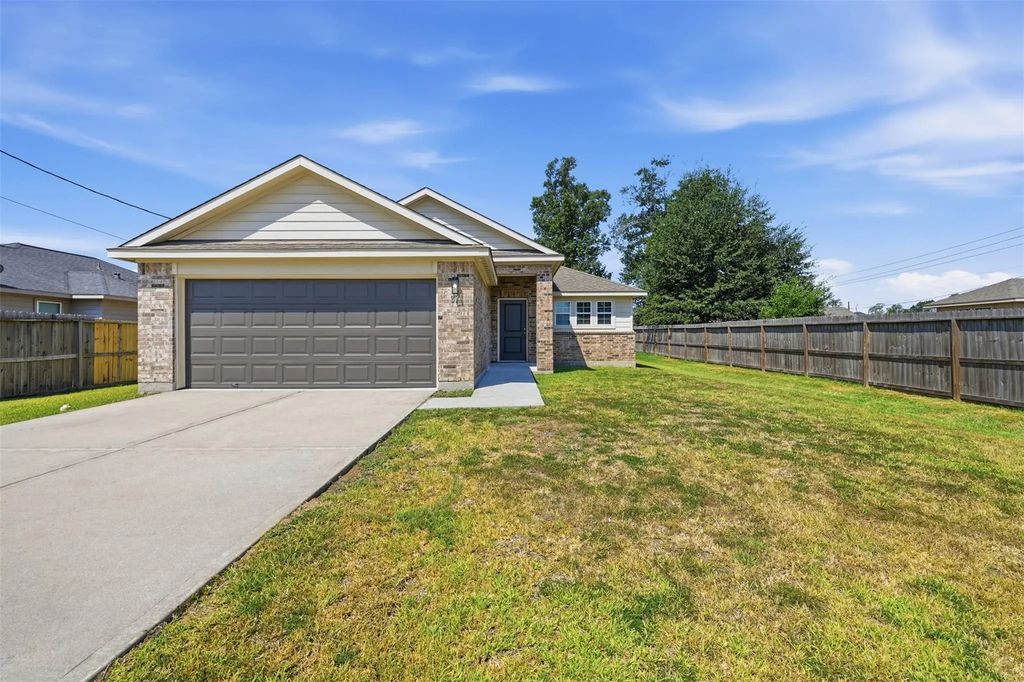 37 Road 5103, Cleveland