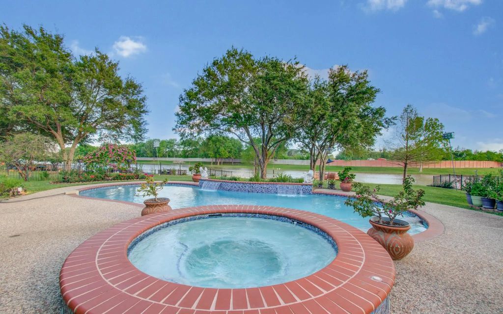 314 Bridge Crest Boulevard, Houston