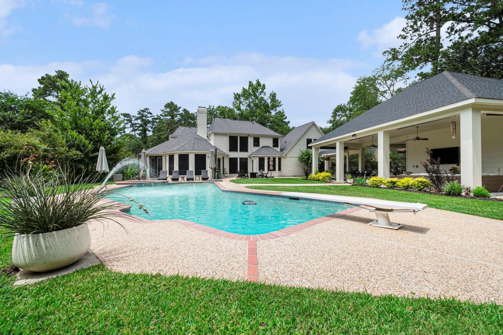 13303 Lost Creek Road, Tomball