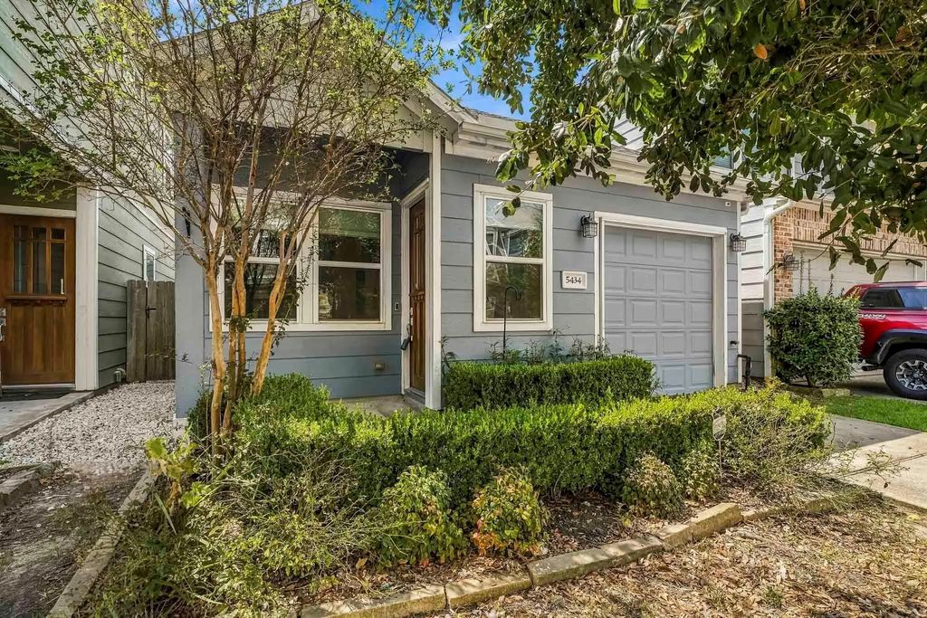 5434 Camaguey Street, Houston