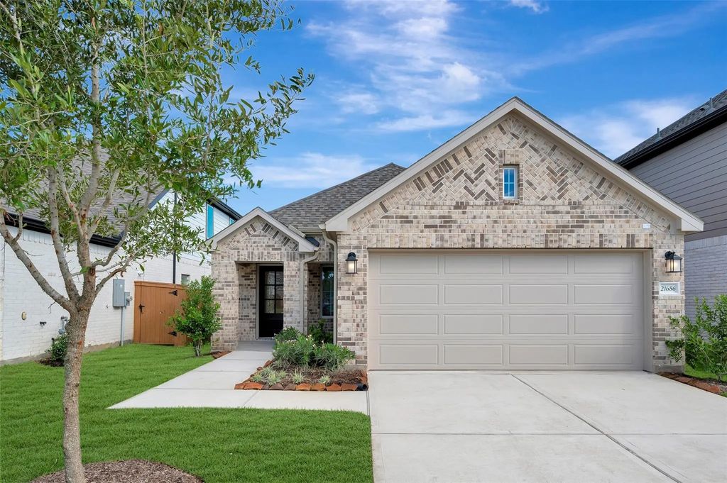 21686 Wave Hollow Drive, Cypress