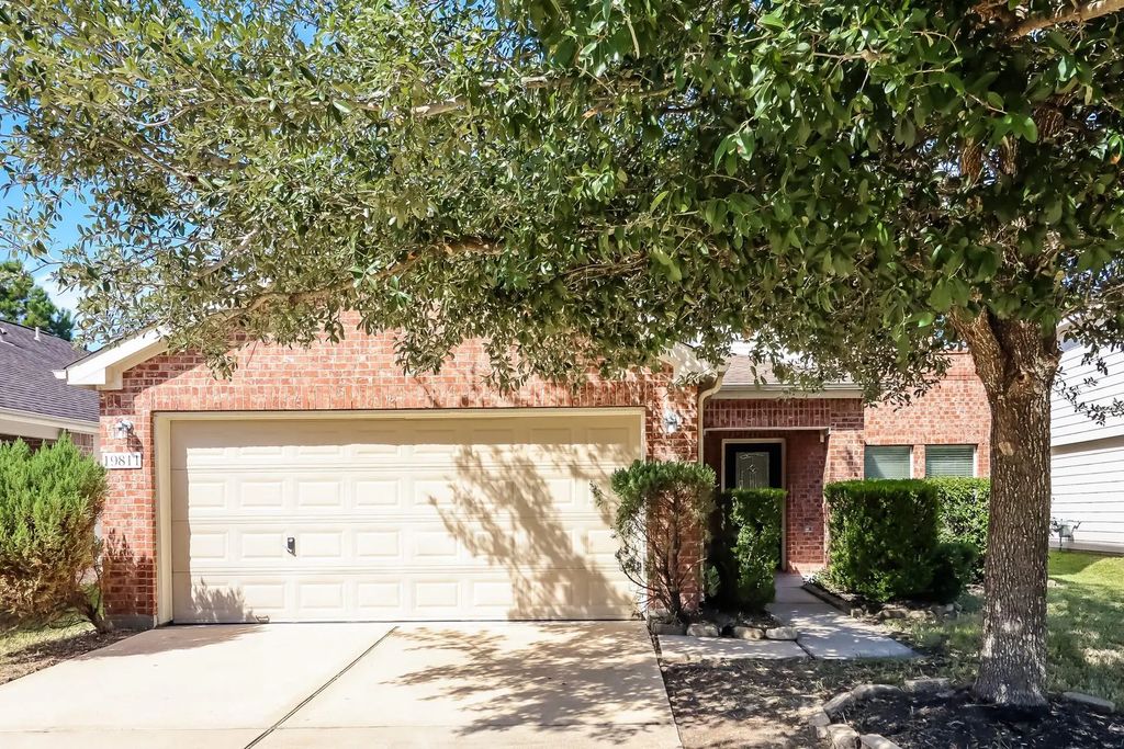 19811 Breezy Cove Court, Tomball